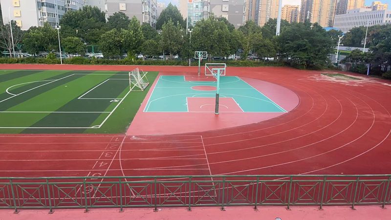 鄭州聚源路小學(xué) - 塑膠跑道
